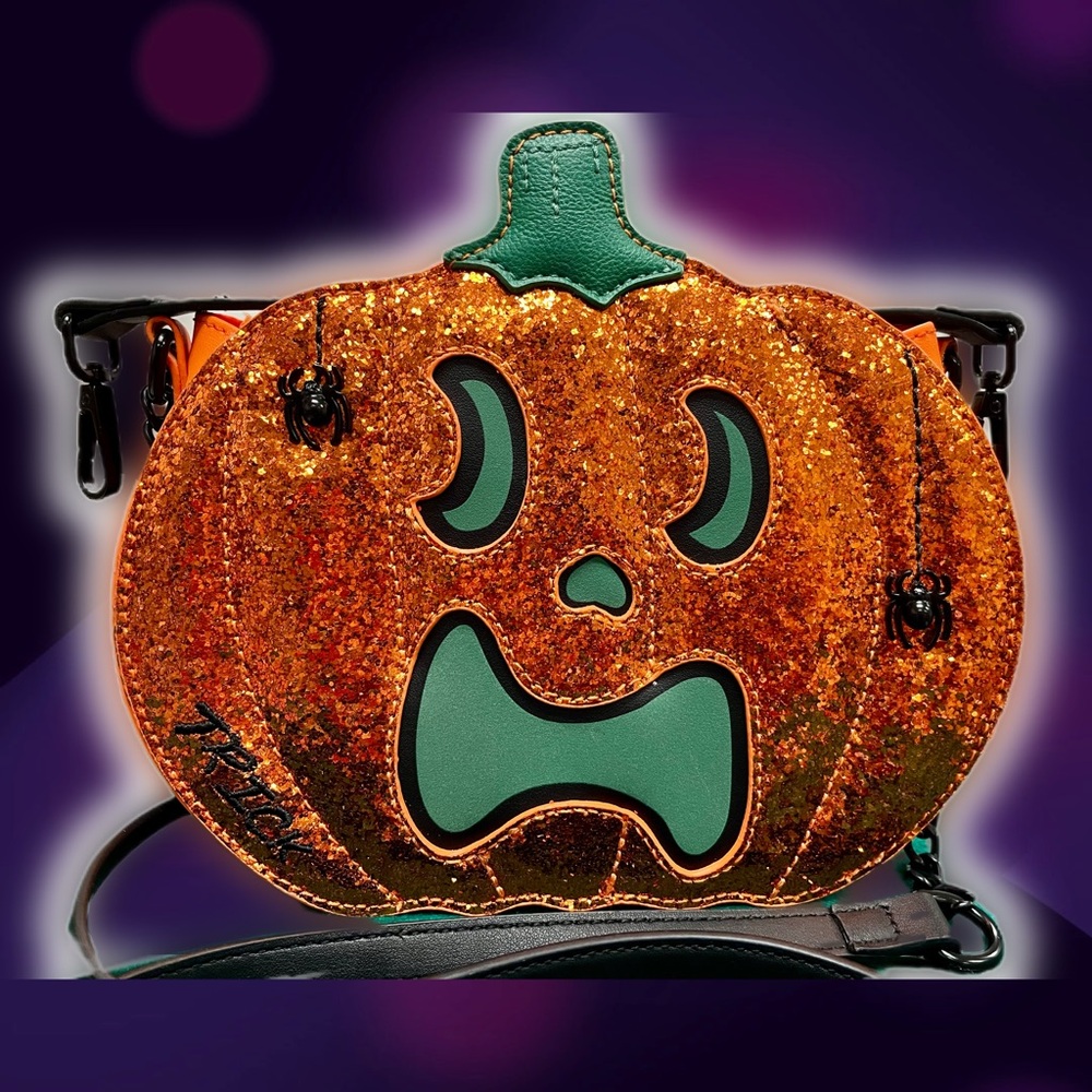 Betsey Johnson Orange Pumpkin Crossbody Bag - Picture 3 of 5